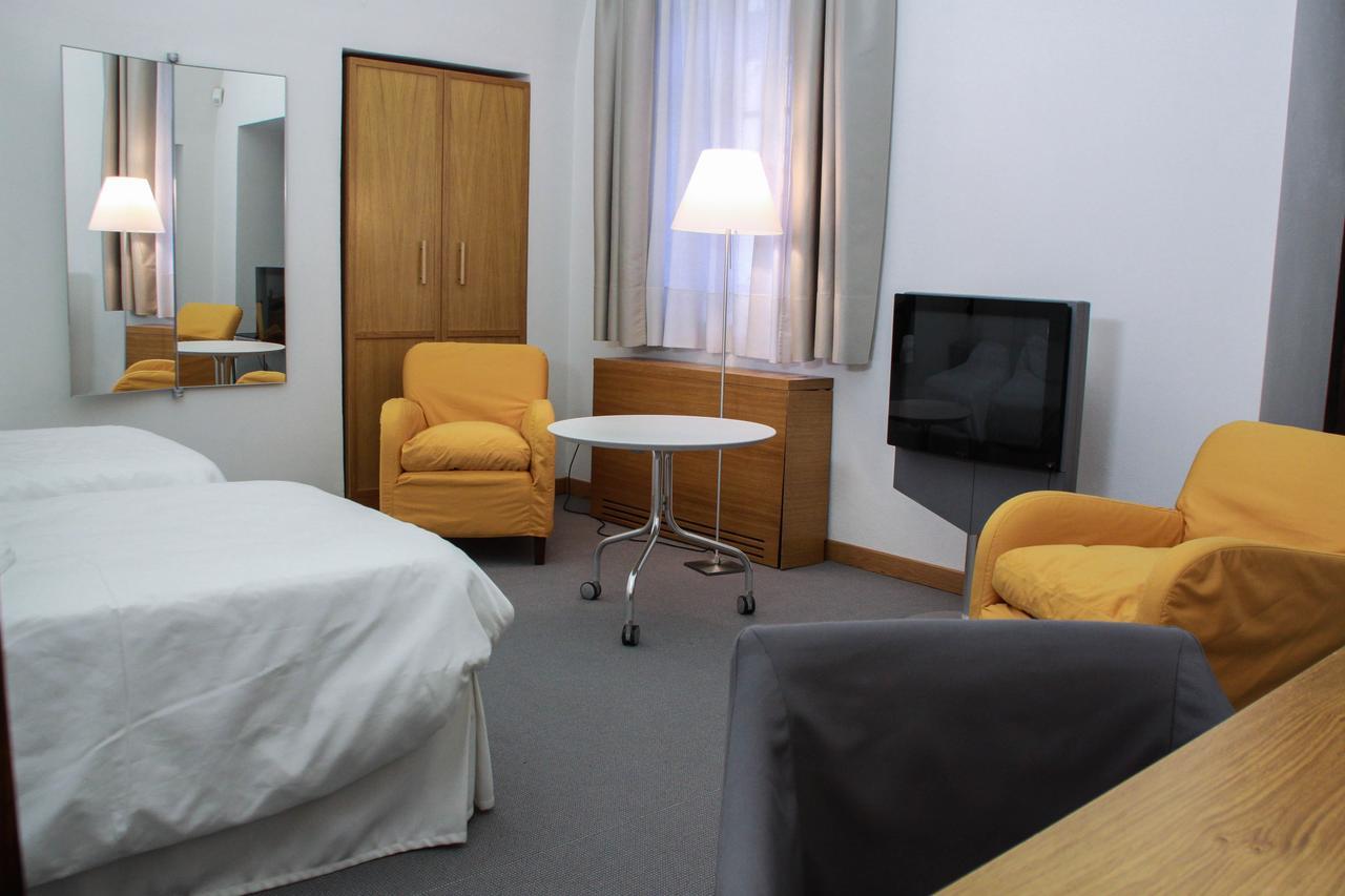 Hotel Cavour Et Des Officiers Bard Kültér fotó