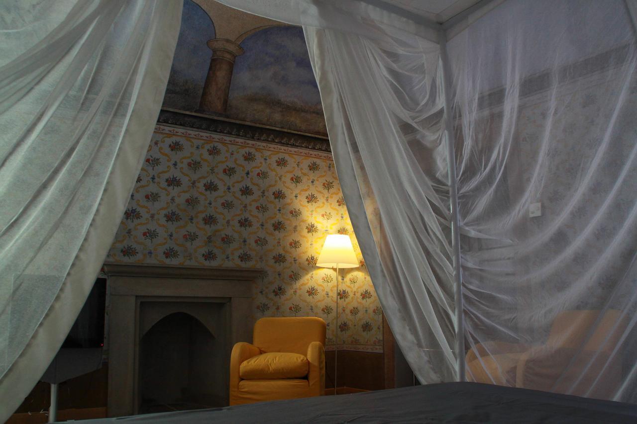 Hotel Cavour Et Des Officiers Bard Kültér fotó